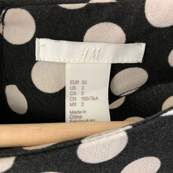 Black and white polka dot shift dress - Picture 6 of 7